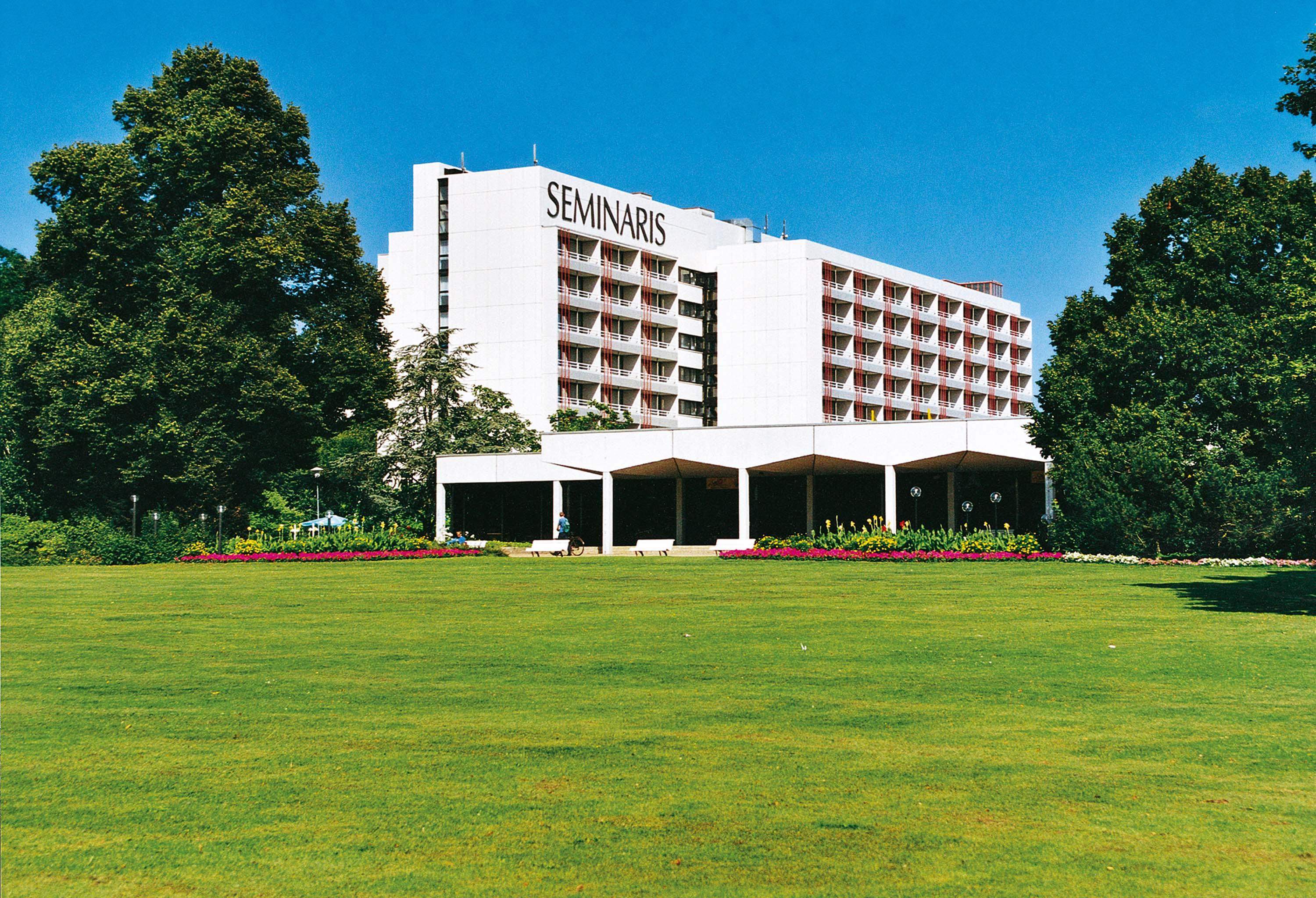 Seminaris Hotel Lueneburg Lüneburg Exterior foto